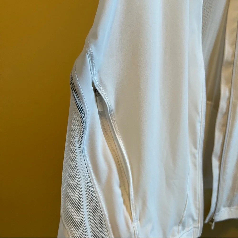 Lululemon running jacket - Picture 3 of 7